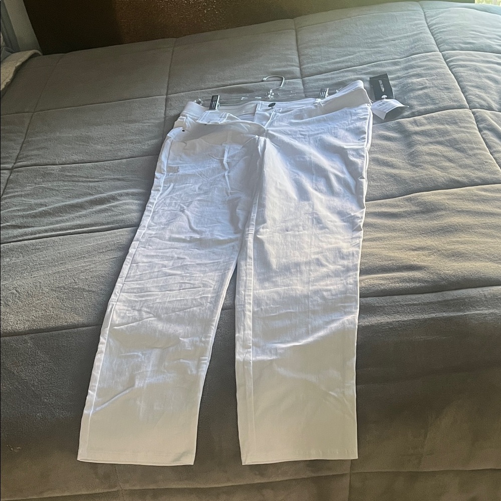 Straight Leg White Women’s Jeans - Clean Mid-Rise Style